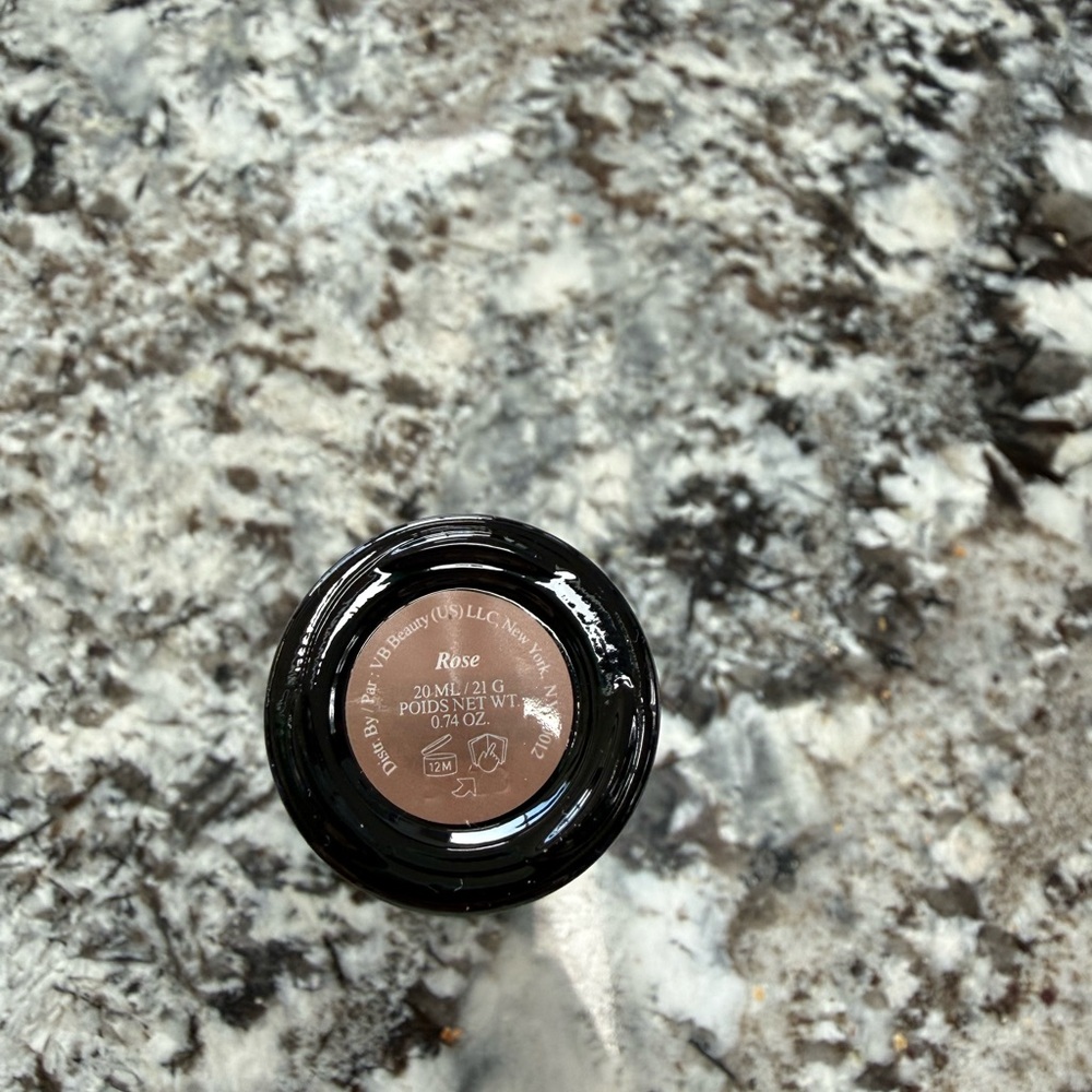 Victoria Beckham illuminator by Augustinus Bader - Picture 3 of 3